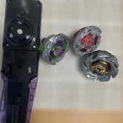 ベイブレードセット 発射器付きのサムネイル