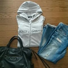 ハニー様専用☆ドルガバ パーカー スウェット D&G アバクロ ラルフ ZARAのサムネイル