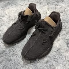 adidas YEEZY BOOST 350 V2 スニーカーのサムネイル
