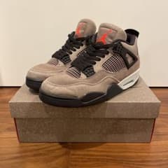 NIKE AIR JORDAN 4 RETRO "TAUPE HAZE"のサムネイル