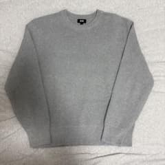 【UNIQLO】 クルーネックニット グレーのサムネイル