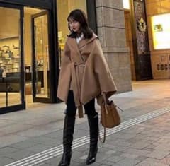 ジャケット・アウター Irregular hem Cape Coat L'Or laubeblanc L'Or Irregular hem Cape Coat laubeblanc - メルカリ