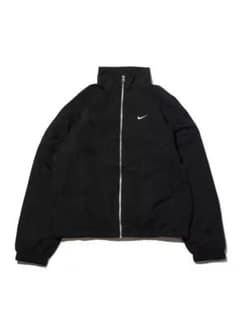 Nike ブラック ナイロンジャケットのサムネイル
