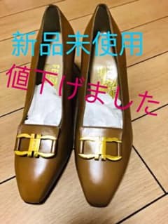 令和記念で5000円値引き致しました。サルヴァドーレ フェラガモの新品のサムネイル