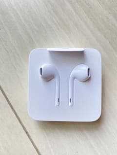 iPhone 純正イヤホン アップルのサムネイル