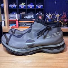 アシックス ヴィヴィアンウエストウッドコラボ gel Kayano 28.25 