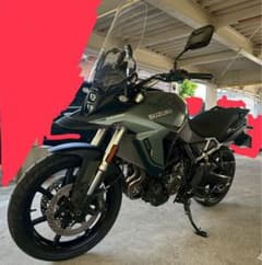 SUZUKI Vストローム800 走行距離8418km 大型バイク 低走行のサムネイル