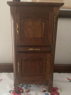 ★お値下げ中★ 木製アンティークフランスドール用家具のサムネイル