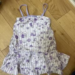 キッズ　水着　130センチ　美品のサムネイル