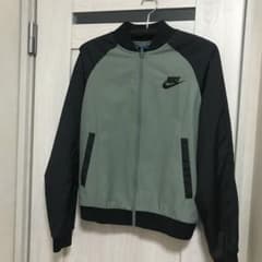 NIKE ジップアップジャケットのサムネイル