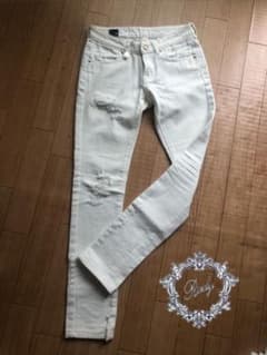 Rady ダメージデニム  ホワイト　スキニーのサムネイル