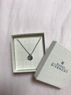 ジバンシー GIVENCHY ネックレスのサムネイル