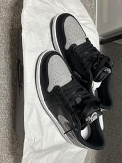 Nike Air Jordan 1 Retro Low OG "Shadow"のサムネイル