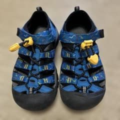KEEN 青いアウトドアサンダル18.5㌢のサムネイル