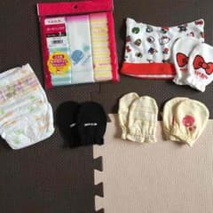 ♡kono♡様専用    出産準備 ミトン ガーゼ オムツのサムネイル