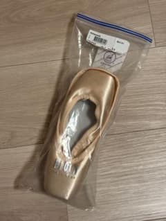 新品　セレナーデ　 C 23.5センチ　ブロック　ポワント　トゥシューズ 新品 セレナーデ C 23.5センチ ブロック ポワント トゥシューズ - メルカリ