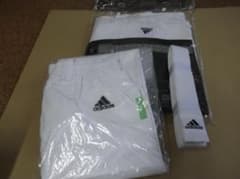 h*o様 ⭐︎大幅値下げ中⭐︎空手フルコン上下道着130サイズadidasのサムネイル