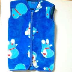 【美品】ドラえもん毛布タイプのベストのサムネイル