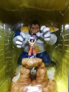 ドラゴンボール一番くじA賞　大猿ベジータvs孫悟空フィギュアのサムネイル