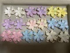ぷ*ん様 アクリルフラワー まとめ売り フラワーパーツ ハンドメイドパーツ　お譲のサムネイル
