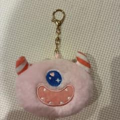 モンスター ぬいぐるみ キーホルダー ピンクのサムネイル