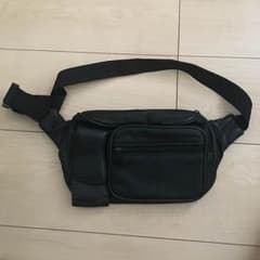 ウェストポーチ 黒 値下げしました！のサムネイル