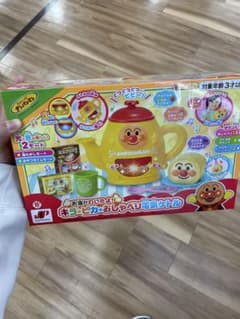 プレゼント包装済み　新品未使用　アンパンマン　お湯が沸いたよキラピカ　電気ケトルのサムネイル