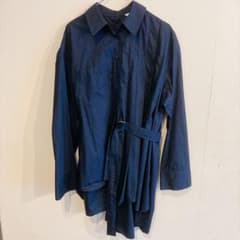 ZARA アシンメトリー プリーツポプリンシャツ ネイビー M-L 長袖　シャツのサムネイル