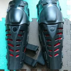バイク用品 すね当て ニーガードのサムネイル