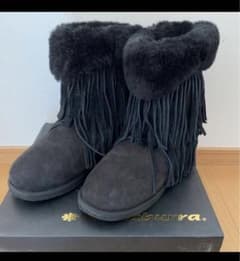 【美品】＊koolaburra ブーツ　ブラックのサムネイル