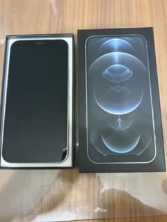 iPhone 12 Pro 本体　silver 256G バッテリー89%のサムネイル