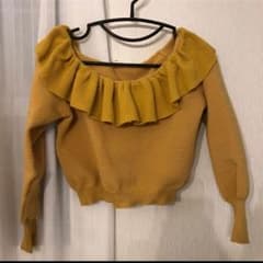 ニット トップスのサムネイル