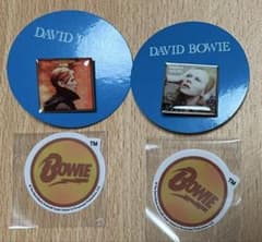David Bowie ピンバッチ　ガチャ　カプセルトイ デヴィッド・ボウイ①のサムネイル