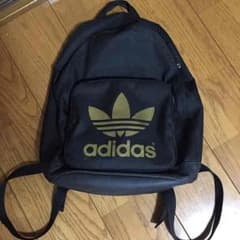adidas リュックのサムネイル