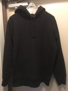 SUPREME シュプリーム パーカー Mサイズ 黒 国内正規品 ブラックのサムネイル