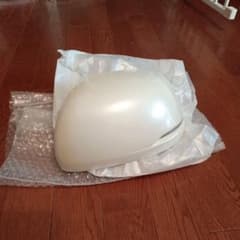 ドアミラーカバー ホワイト 624 （ホンダＮ‐oneドアミラーカバーｌH左）のサムネイル