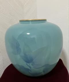 宮内庁御用達 深川製磁 夏型6号花生 水色葉模様 陶磁器花瓶 彩色磁絵