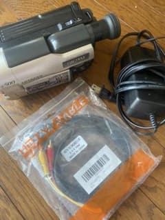 HITACHI VM-765LA 中古カメラのサムネイル