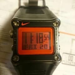 NIKE 腕時計 ハンマーのサムネイル