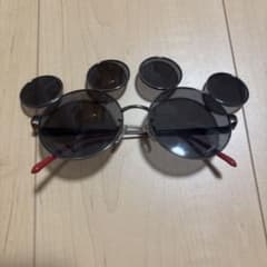 ミッキーマウス型サングラスのサムネイル