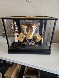 ほぼ新品 福仙作 こどもの日 五月人形 伝統的な武士の兜 カブト ガラスケース付 ほぼ新品 福仙作 こどもの日 五月人形 伝統的な武士の兜 カブト ガラス