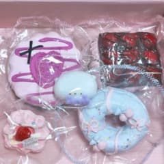 kikisquishy まとめ売り マカロン いちご 粉付き ドーナツ ワッフルのサムネイル