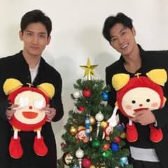 (もも様専用)東方神起 缶バッジ 3枚セットのサムネイル