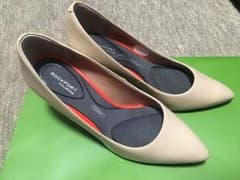【最値下げ】ロックポート 走りたくなるパンプス24cm 8000→7500円のサムネイル