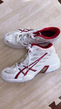 バスケットシューズ　アシックスのサムネイル