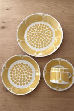 ARABIA アラビア スンヌンタイ 食器4点セット 未使用 - メルカリ