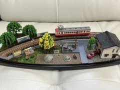 鉄道模型 Nゲージ ジオラマ 住宅街を走る電車の風景 クリアケース付