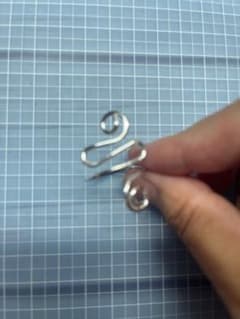 編み物用 ヤーンガイド 指ぬき①シルバーのサムネイル