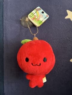 りんごちゃん 吸盤付きカーマスコット ぬいぐるみのサムネイル