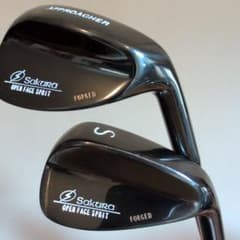 【再出品】ガンブルー塗装　さくらゴルフ ウェッジ2本セット 再出品】ガンブルー塗装 さくらゴルフ ウェッジ2本セット - メルカリ